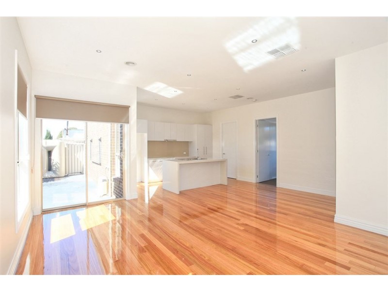 1/26 Plane Street, Thomastown VIC 3074