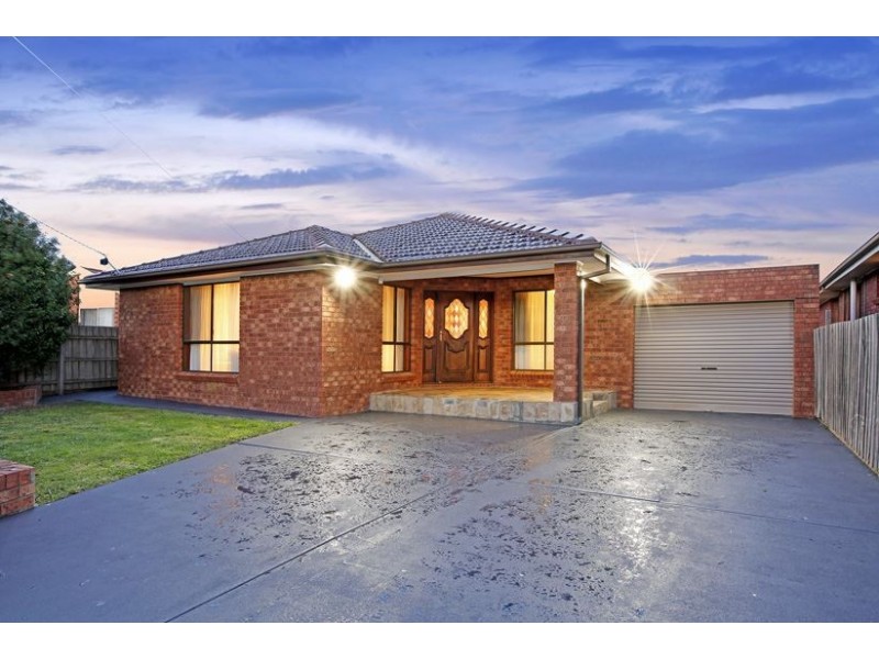 12 Teneriffe Close, Epping VIC 3076