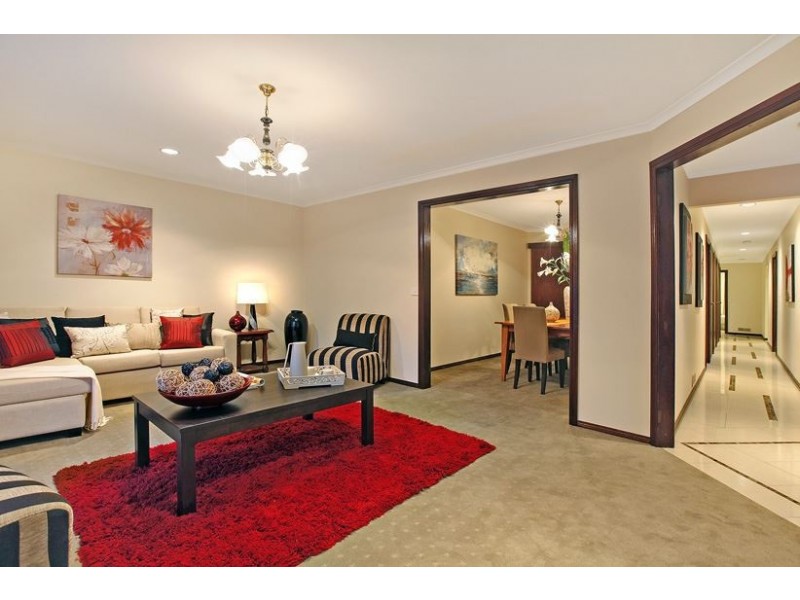 12 Teneriffe Close, Epping VIC 3076