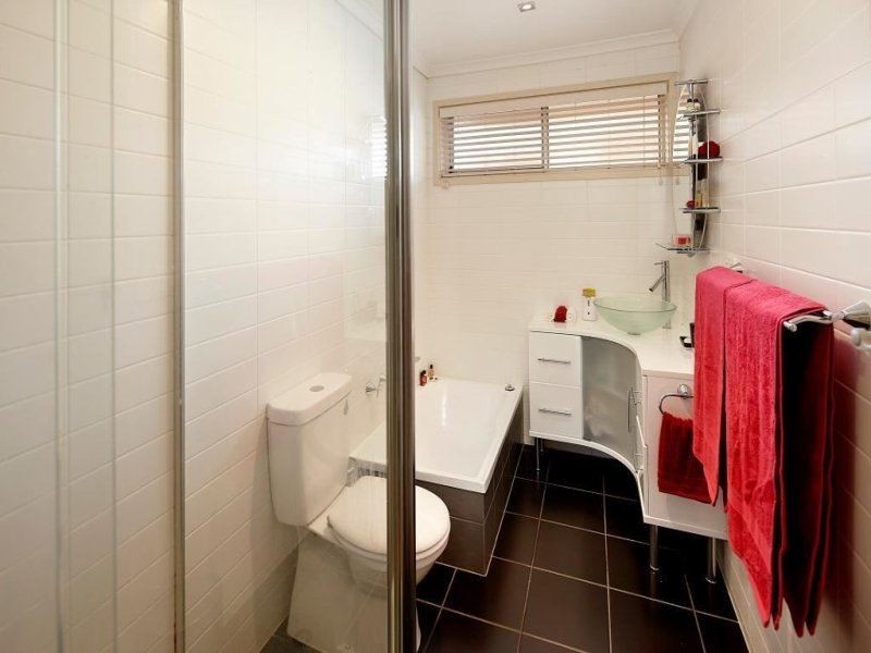20 Regal Avenue, Thomastown VIC 3074