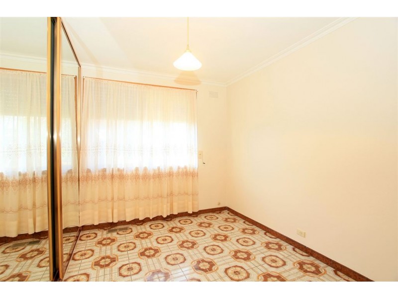 18 Kingsway Drive, Lalor VIC 3075