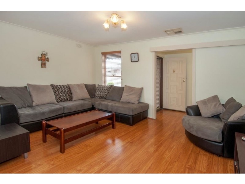 10 Ashdown Court, Lalor VIC 3075