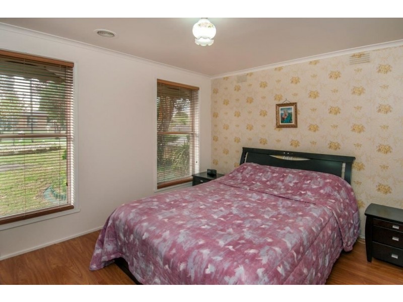 10 Ashdown Court, Lalor VIC 3075