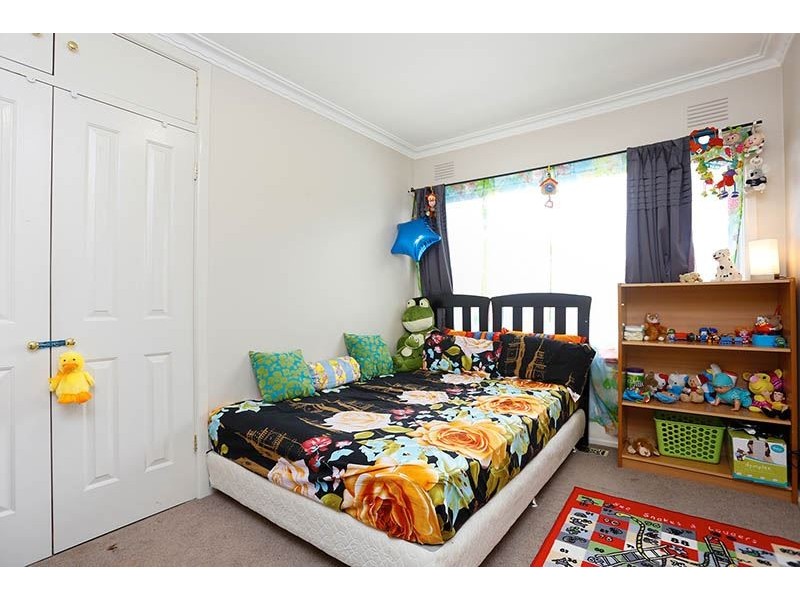 34 Banksia Avenue, Thomastown VIC 3074