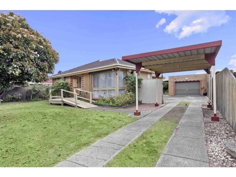 2 Cumberland Crescent, Thomastown VIC 3074