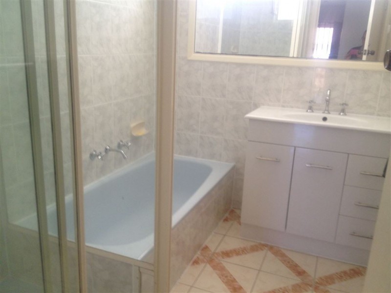 18 Bickley Avenue, Thomastown VIC 3074