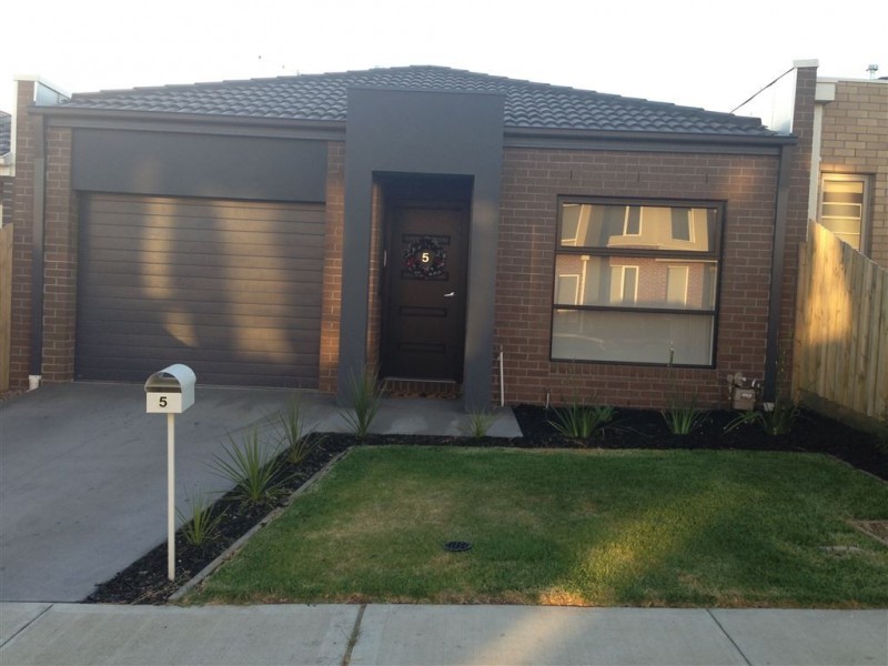5 Oriano Street, Epping VIC 3076