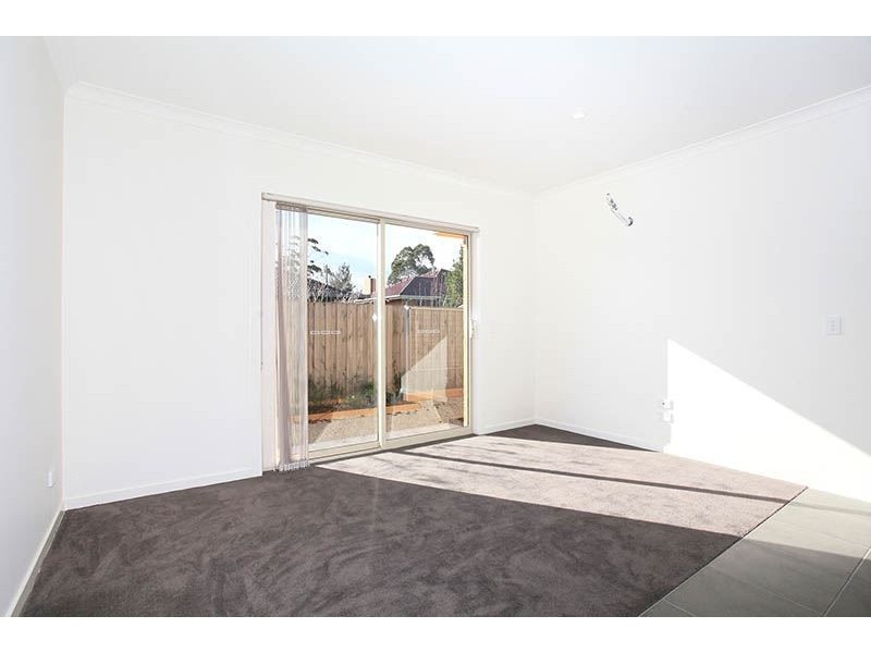 3/8 McKinnon Street, Thomastown VIC 3074