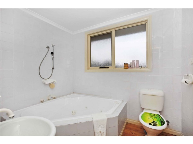 2 Epsom Avenue, Epping VIC 3076