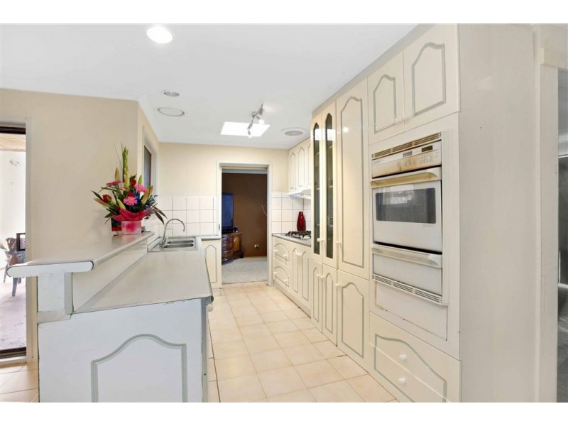 2 Epsom Avenue, Epping VIC 3076