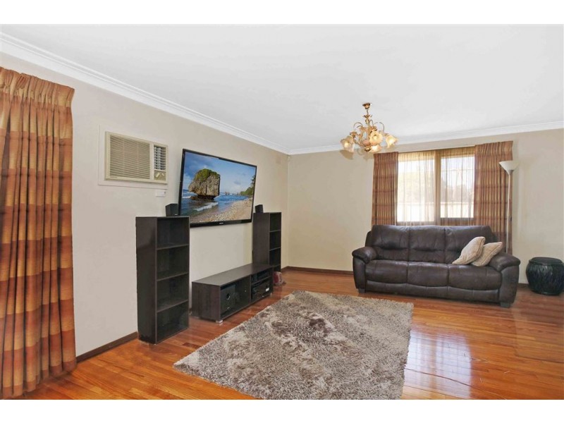 5 Alvarado Avenue, Thomastown VIC 3074