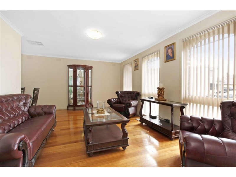 4 Wirilda Close, Thomastown VIC 3074