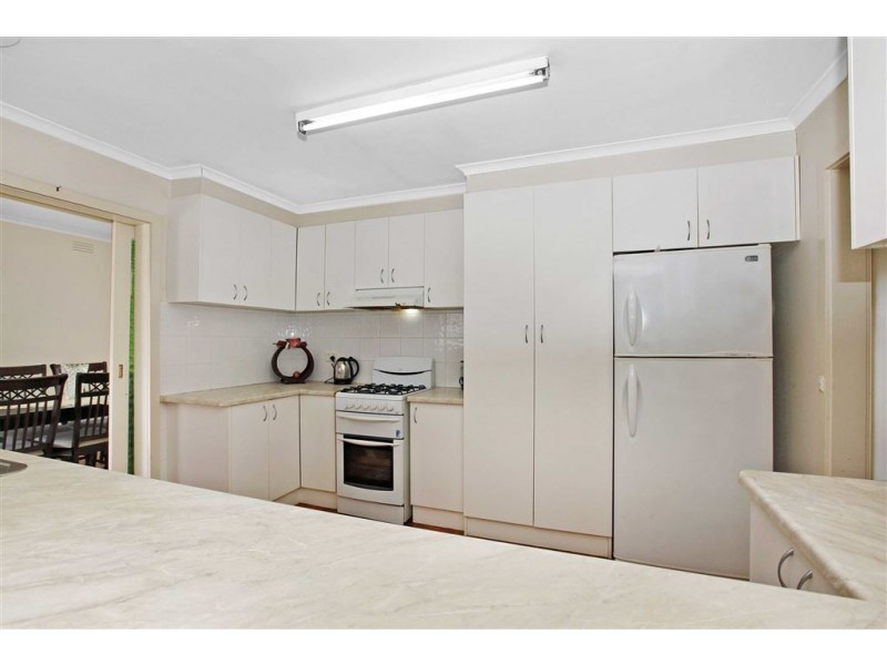 4 Wirilda Close, Thomastown VIC 3074