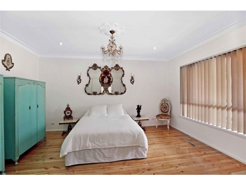 6 Aztec Place, Thomastown VIC 3074