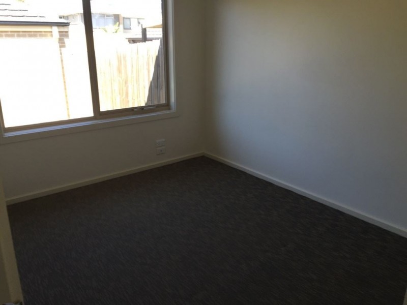 16 Creeds Farm Lane, Epping VIC 3076