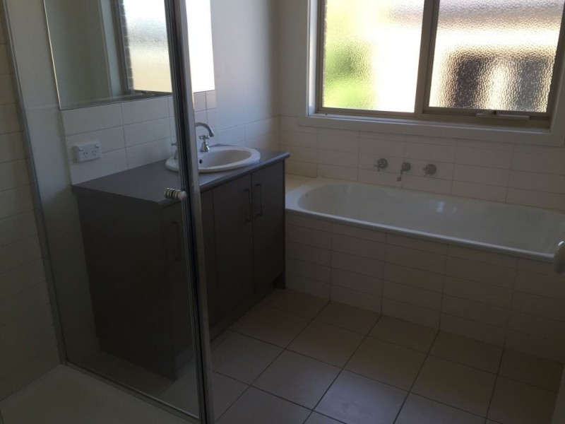 16 Creeds Farm Lane, Epping VIC 3076