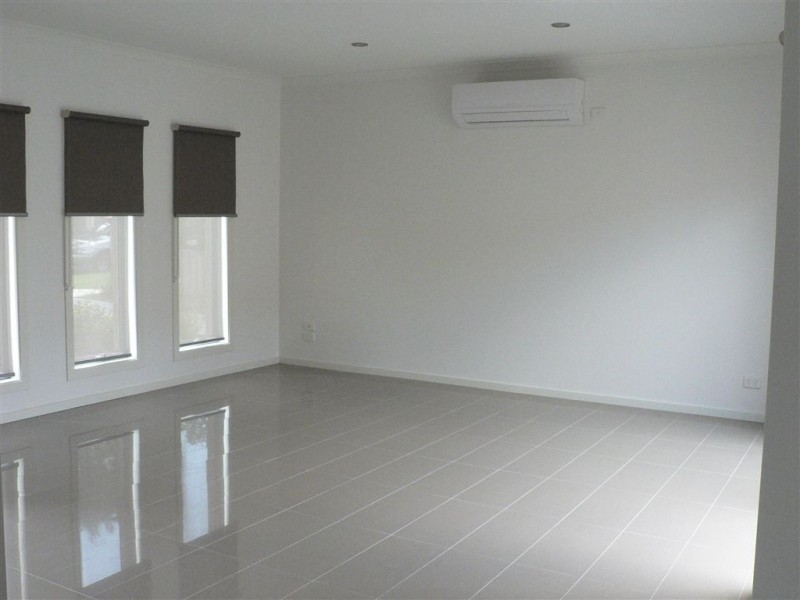 1/8 Clarke Street, Thomastown VIC 3074