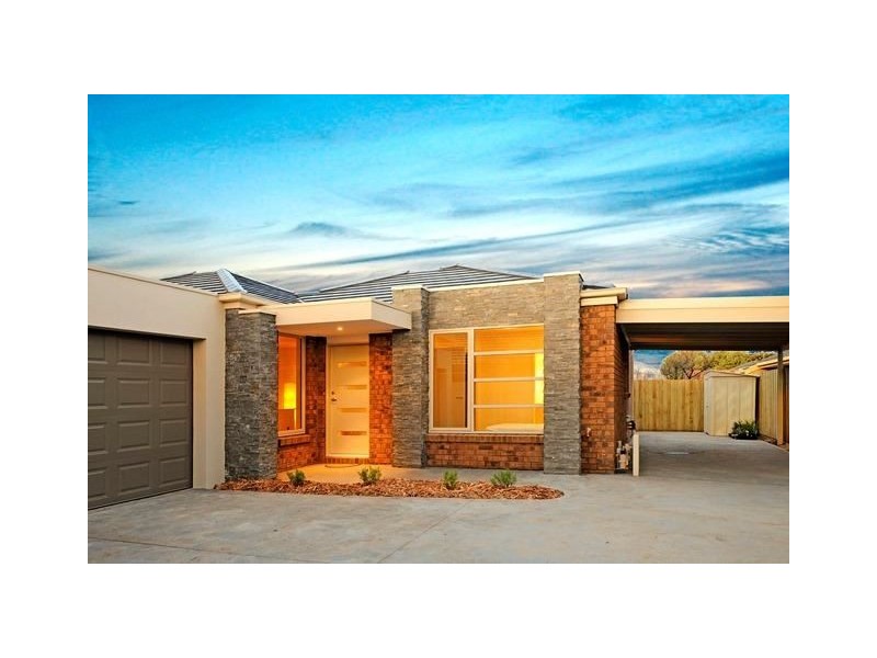 2/76 Cheddar Road, Reservoir VIC 3073