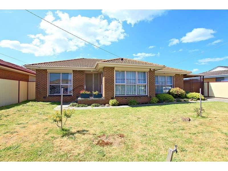 8 Coonawarra Drive, Thomastown VIC 3074