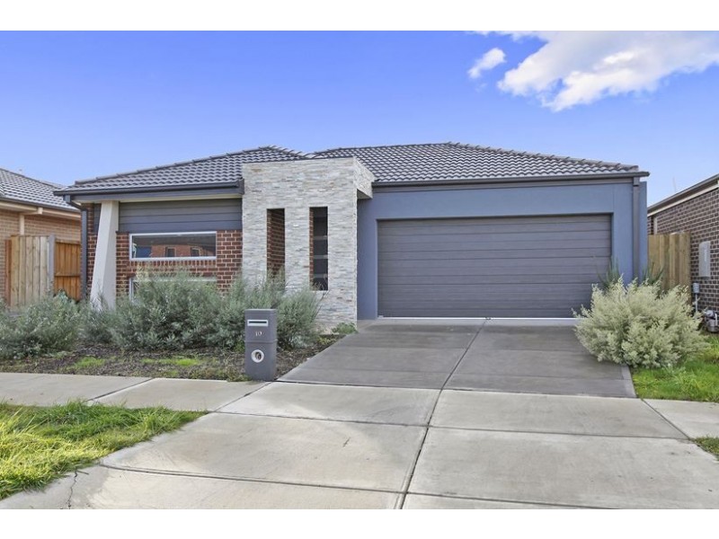 10 Balerno Way, Mernda VIC 3754