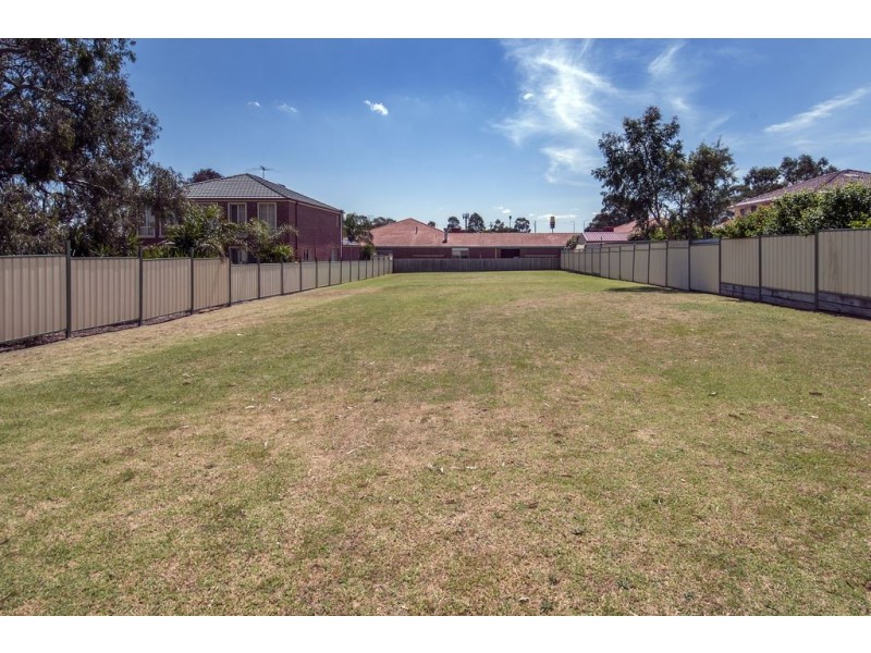 8 Norland Court, Mill Park VIC 3082