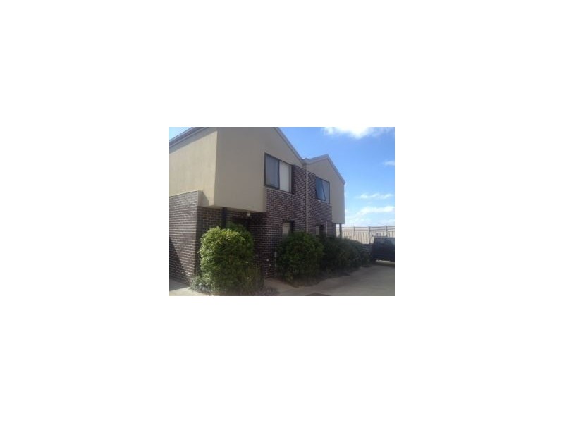 9/521 Greensborough Road, Greensborough VIC 3088