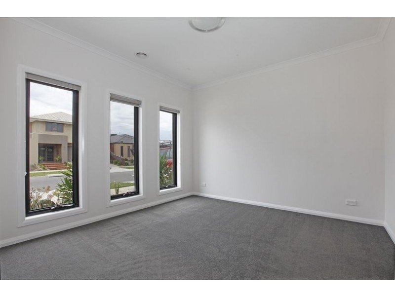 28 Escape Drive, Doreen VIC 3754