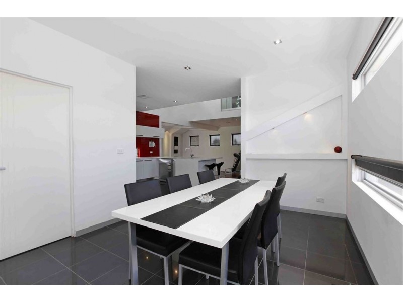 5 Korab Place, Roxburgh Park VIC 3064