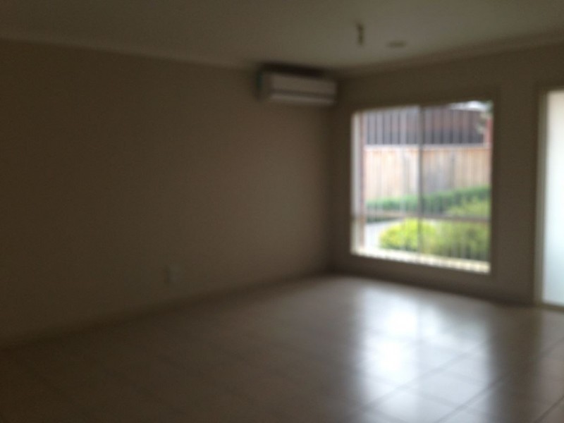 2/43 Derrick Street, Lalor VIC 3075
