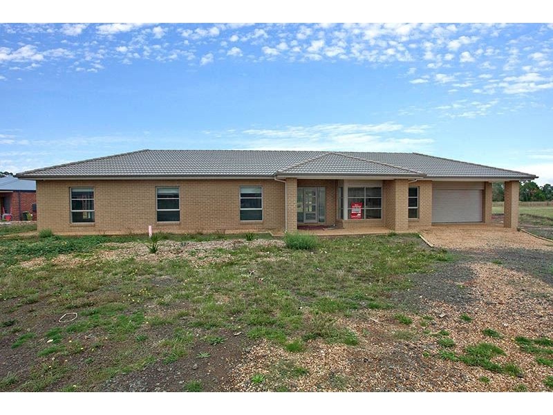 22 Parrot Drive, Whittlesea VIC 3757