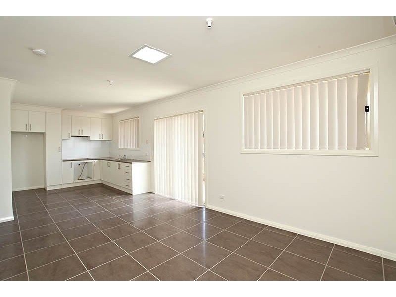 2/19 Balmain Court, Lalor VIC 3075