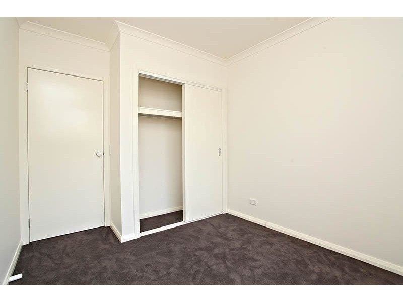 2/19 Balmain Court, Lalor VIC 3075