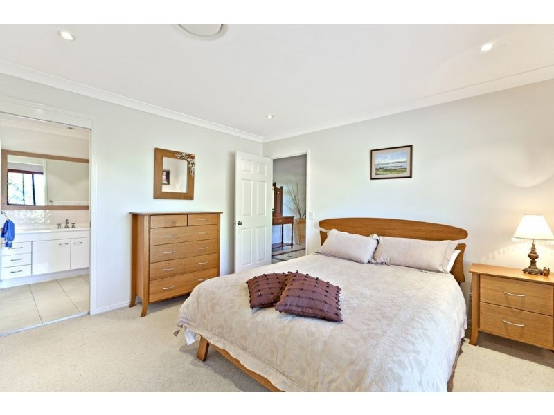 104 Alperton road, Burbank QLD 4156