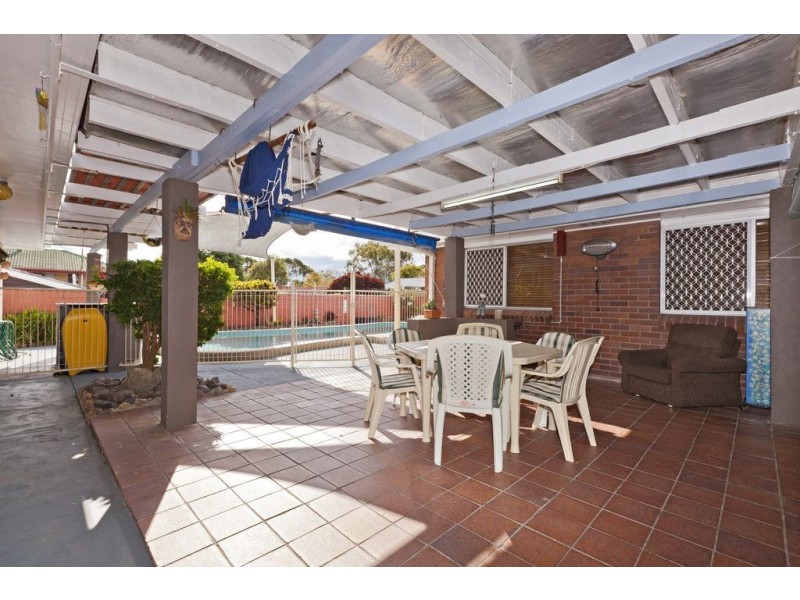 6 Van Dieman Crescent, Springwood QLD 4127