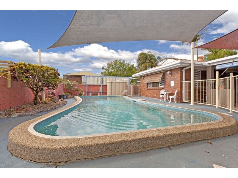 6 Van Dieman Crescent, Springwood QLD 4127