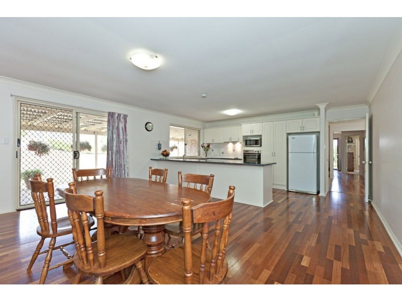 17 Waratah Close, Mackenzie QLD 4156