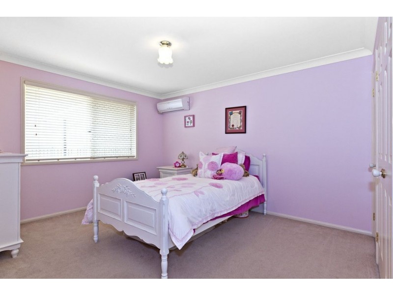 17 Waratah Close, Mackenzie QLD 4156