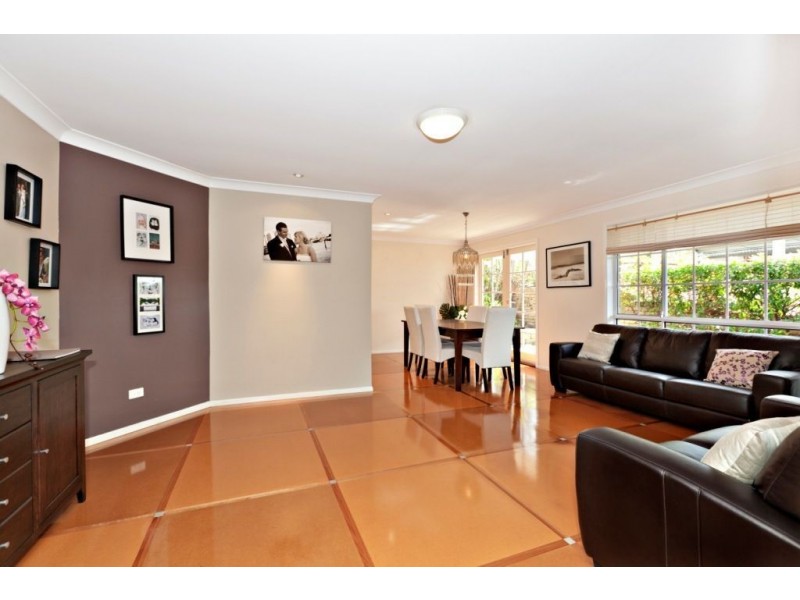 4 Ridgeway Court, Rochedale South QLD 4123