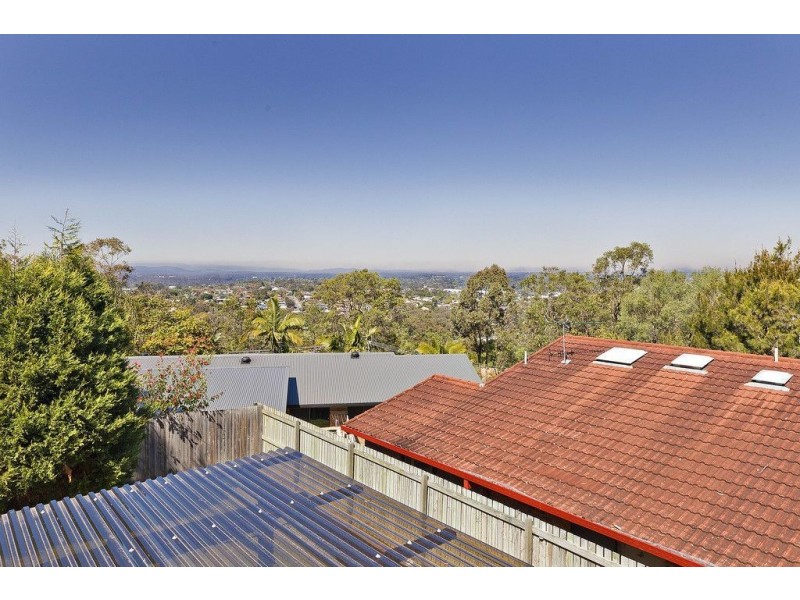 85 Dennis Road, Springwood QLD 4127