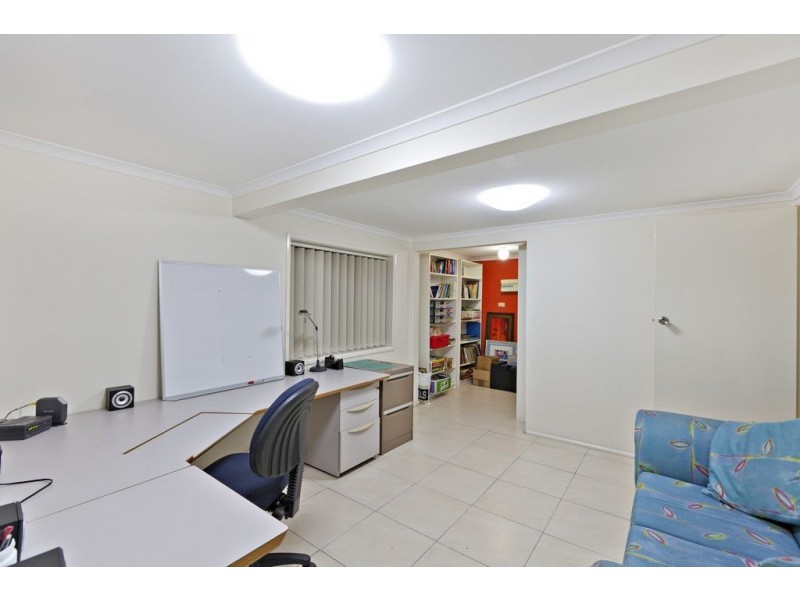 5 Leone Avenue, Rochedale South QLD 4123