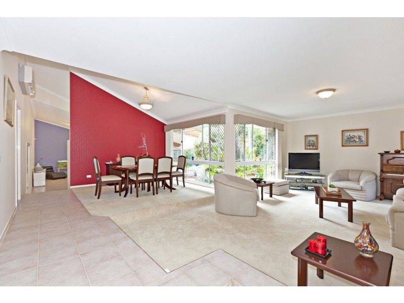 10 Karalise Street, Rochedale South QLD 4123