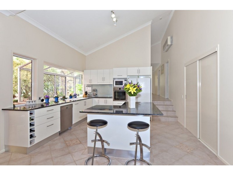 10 Karalise Street, Rochedale South QLD 4123