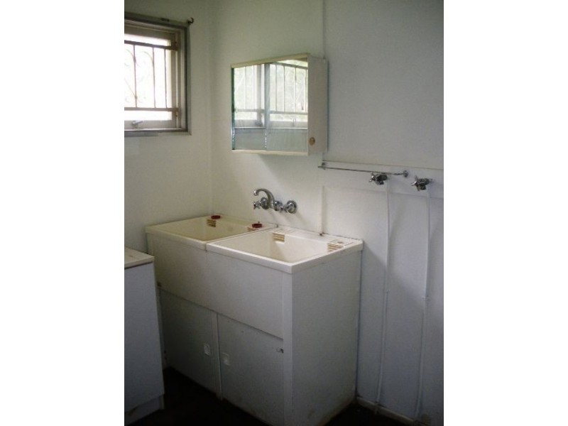 33 Binnalong Street, Rochedale South QLD 4123