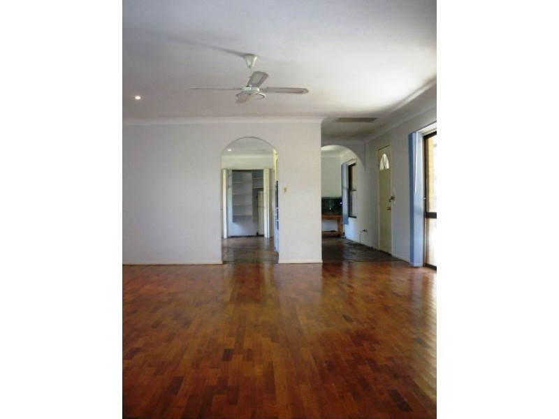 23 Sunningdale Avenue, Rochedale South QLD 4123