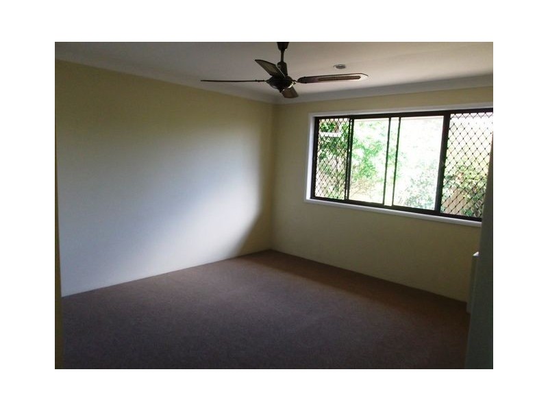 11 Jamberoo Street, Springwood QLD 4127
