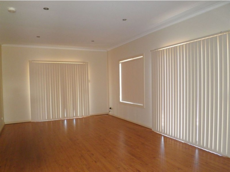 17 Chapple Street, Moonta Bay SA 5558