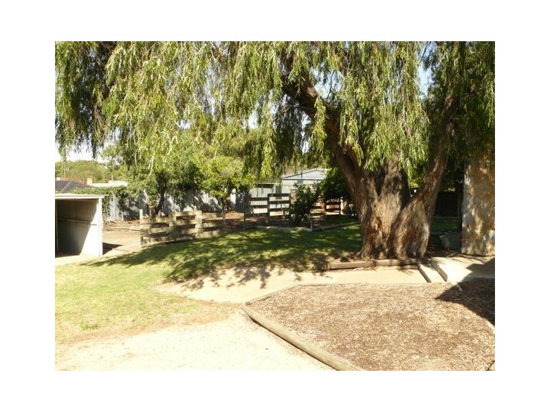 27 Milne Terrace, Moonta SA 5558