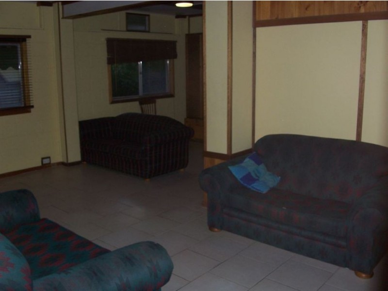 33 Randolph Street, Port Hughes SA 5558