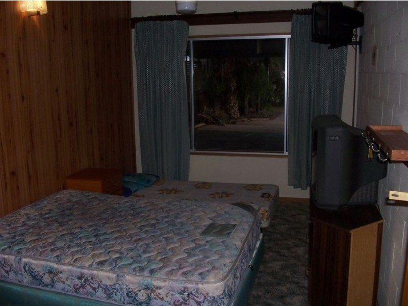 33 Randolph Street, Port Hughes SA 5558