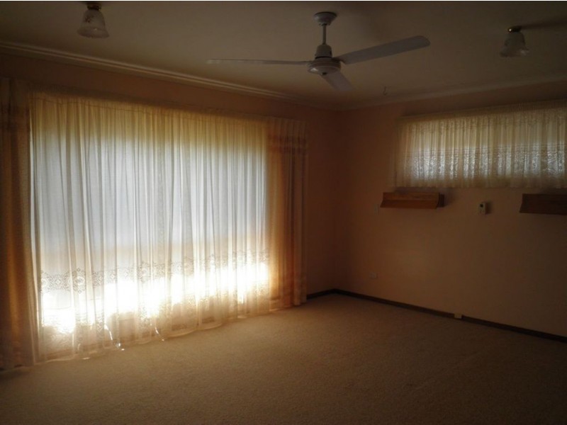 7 Highview Grove, Moonta Bay SA 5558